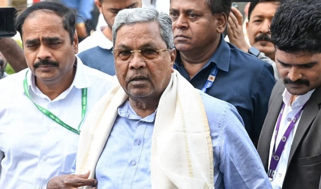 क्या कल इस्तीफा देंगे CM Siddaramaiah? राज्यपाल से मिलने का मांगा समय, कर्नाटक का नाटक कांग्रेस को कैसे और कमजोर करेगा? क्या कल इस्तीफा देंगे CM Siddaramaiah? राज्यपाल से मिलने का मांगा समय, कर्नाटक का नाटक कांग्रेस को कैसे और कमजोर करेगा?