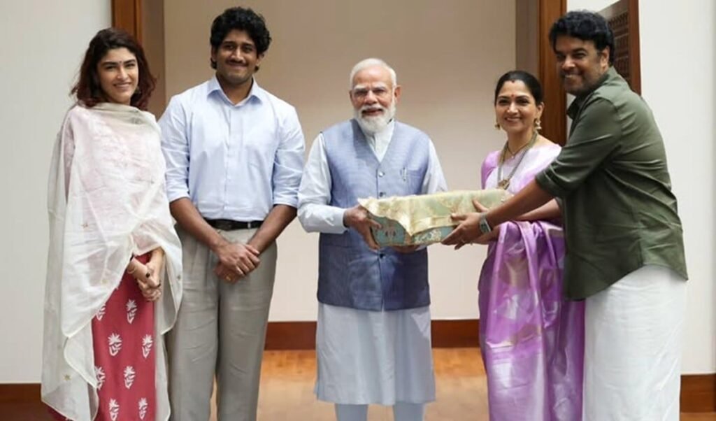 खुशबू सुंदर ने PM नरेंद्र मोदी से की मुलाक़ात, बेटी अवंतिका की शादी का दिया न्योता