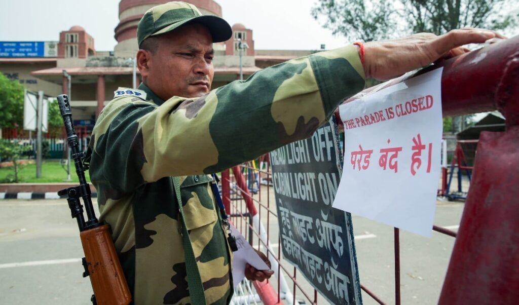 जालंधर: BSF मुख्यालय के बाहर स्कूटर में हुआ भीषण ब्लास्ट, इलाके में दहशत का माहौल