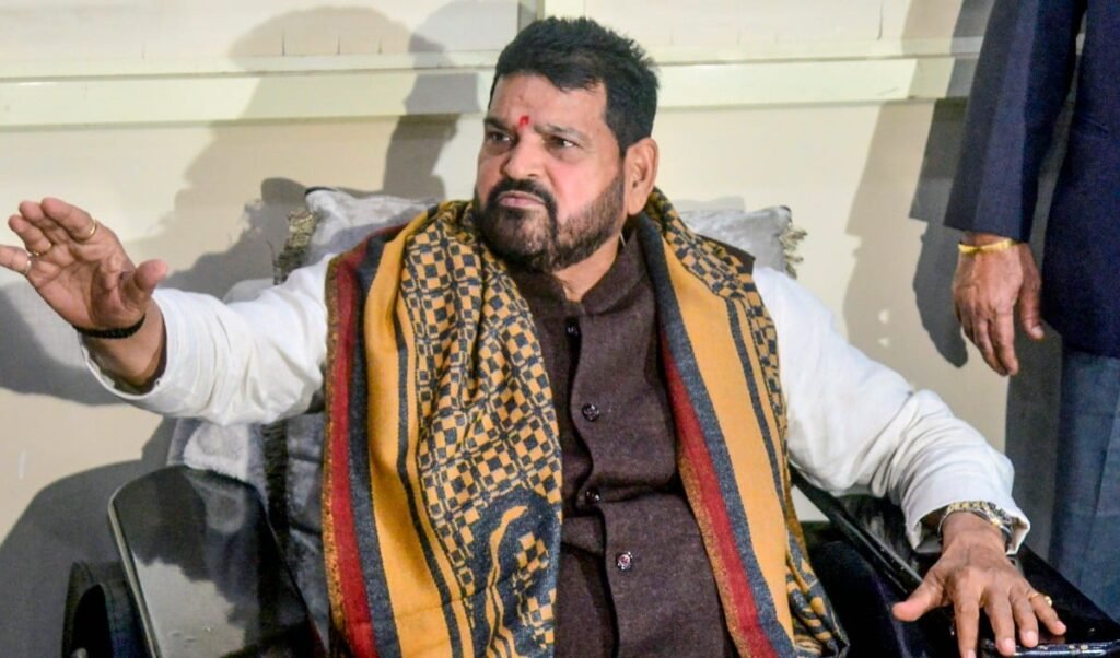 ‘जिस शाख पर बैठे हो…’, Brij Bhushan Singh  का cryptic post, Yogi Cabinet में बेटे को जगह नहीं मिलने से नाराज?