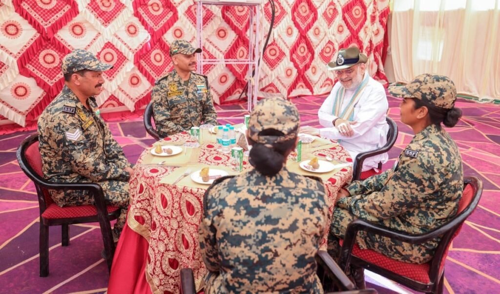 नारी शक्ति को सलाम! Amit Shah ने BSF महिला जवानों के लिए राजस्थान में बैरकों का किया उद्घाटन