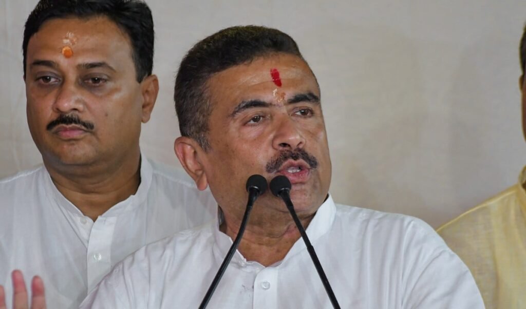 बंगाल में TMC को बड़ा झटका? 6 विधायकों संग Suvendu Adhikari की बैठक में सांसद Kakoli Ghosh