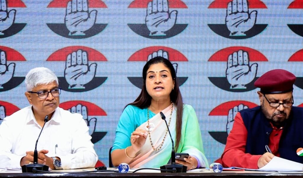 महिला कांग्रेस अध्यक्ष Alka Lamba को बड़ा झटका, Jantar Mantar केस में दोषी करार महिला कांग्रेस अध्यक्ष Alka Lamba को बड़ा झटका, Jantar Mantar केस में दोषी करार