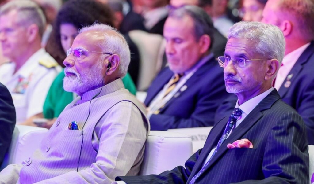 मोदी कैबिनेट की बड़ी बैठक आज: सभी मंत्रियों को दिल्ली में रहने का निर्देश, फेरबदल की अटकलें और ग्लोबल संकट पर होगी चर्चा