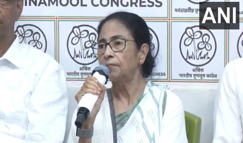 हम हारे नहीं, जबरदस्ती हराया गया, ममता ने प्रेस कॉन्फ्रेंस में EC को बताया मुख्य विलेन, कहा- INDIA गठबंधन के सदस्य एक साथ