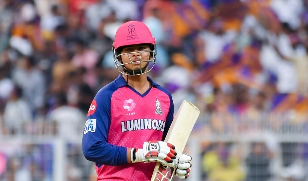 15 साल के Vaibhav Suryavanshi का List A Cricket में धमाका, 11 गेंदों में जड़ा Fastest Fifty का Record 15 साल के Vaibhav Suryavanshi का List A Cricket में धमाका, 11 गेंदों में जड़ा Fastest Fifty का Record
