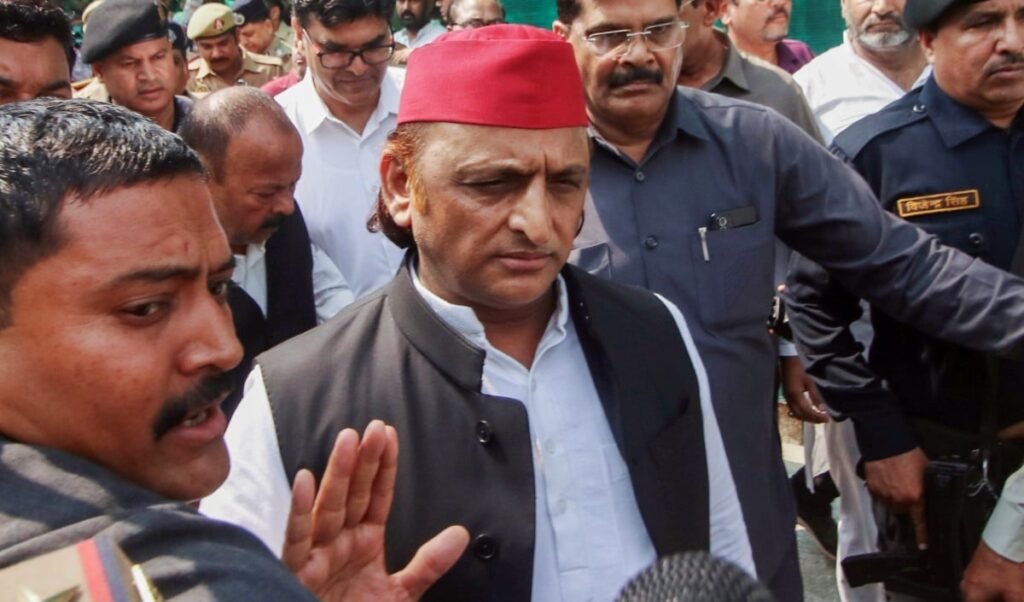 Akhilesh Yadav की बढ़ती लोकप्रियता से BJP घबराई, SP सांसद ने ‘फूट’ के दावों पर किया पलटवार