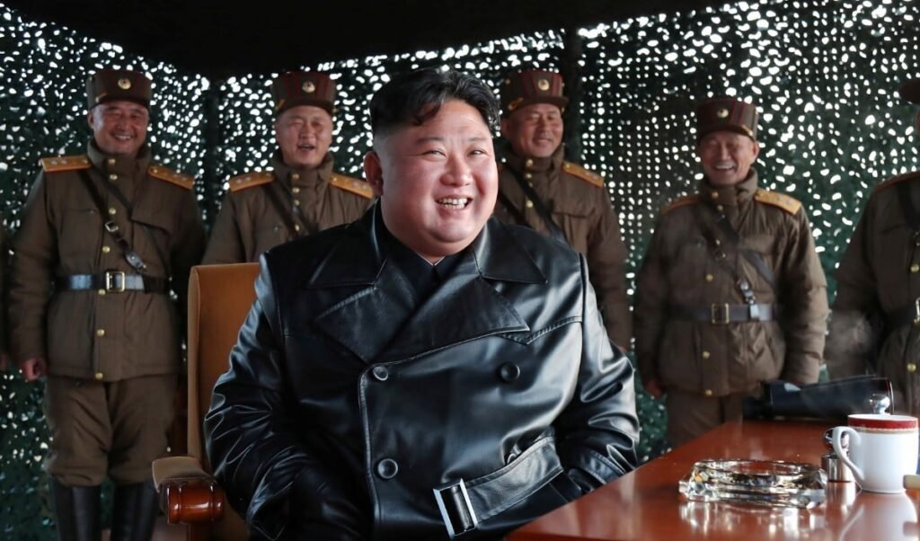 America से तनाव के बीच Kim Jong Un का बड़ा दांव, North Korea अब समुद्र में बढ़ाएगा परमाणु ताकत America से तनाव के बीच Kim Jong Un का बड़ा दांव, North Korea अब समुद्र में बढ़ाएगा परमाणु ताकत