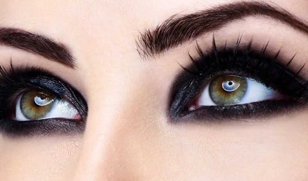 Beauty Tips: आपका Eye Makeup बन सकता है इंफेक्शन का कारण, डॉक्टर ने दी ये चेतावनी Beauty Tips: आपका Eye Makeup बन सकता है इंफेक्शन का कारण, डॉक्टर ने दी ये चेतावनी