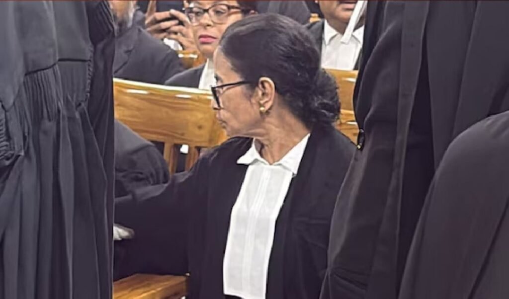 Bengal में LoP पद पर संग्राम, विधानसभा Speaker के खिलाफ High Court पहुंचीं ममता बनर्जी Bengal में LoP पद पर संग्राम, विधानसभा Speaker के खिलाफ High Court पहुंचीं ममता बनर्जी
