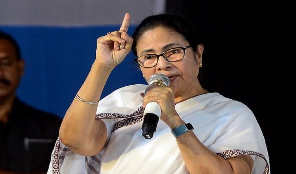 Bhawanipur में हार नहीं मानी, Suvendu Adhikari के खिलाफ High Court पहुंचीं Mamata Banerjee Bhawanipur में हार नहीं मानी, Suvendu Adhikari के खिलाफ High Court पहुंचीं Mamata Banerjee