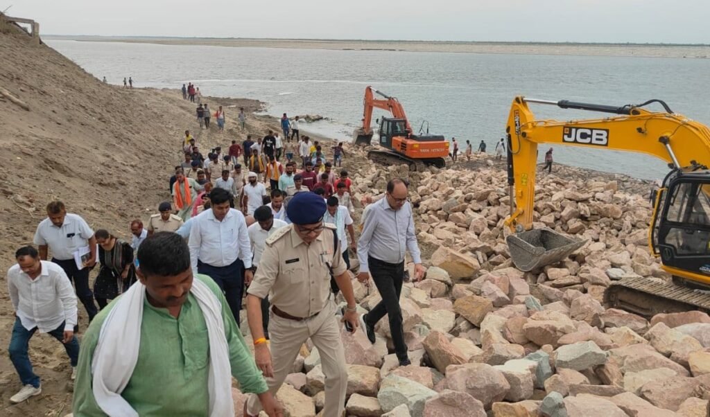 Bihar में Ganga कटाव पर एक्शन: Bhojpur के 4 गांवों को Flood से बचाएगी 52 करोड़ की योजना Bihar में Ganga कटाव पर एक्शन: Bhojpur के 4 गांवों को Flood से बचाएगी 52 करोड़ की योजना