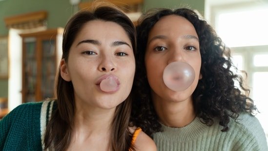 Can chewing gum actually help make your face slimmer? Orthopaedic surgeon explains true effect on jaws Can chewing gum actually help make your face slimmer? Orthopaedic surgeon explains true effect on jaws