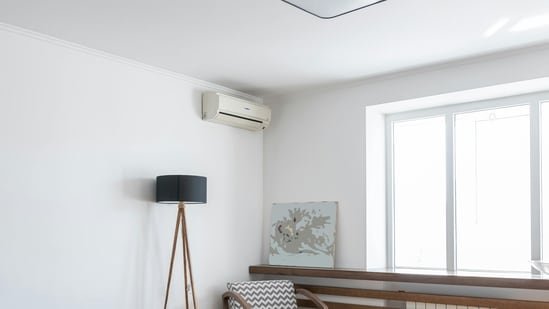 Can sitting in AC all day cause joint pain? Orthopaedic surgeon explains science behind the stiffness Can sitting in AC all day cause joint pain? Orthopaedic surgeon explains science behind the stiffness