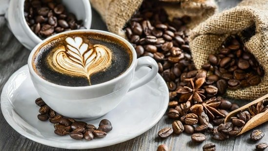 Can too much caffeine weaken your bladder? Nephrologist shares 6 signs you should not ignore Can too much caffeine weaken your bladder? Nephrologist shares 6 signs you should not ignore