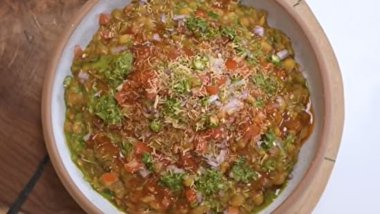 Chef Kunal Kapur shares street-style ragda chaat recipe: See step-by-step preparation Chef Kunal Kapur shares street-style ragda chaat recipe: See step-by-step preparation