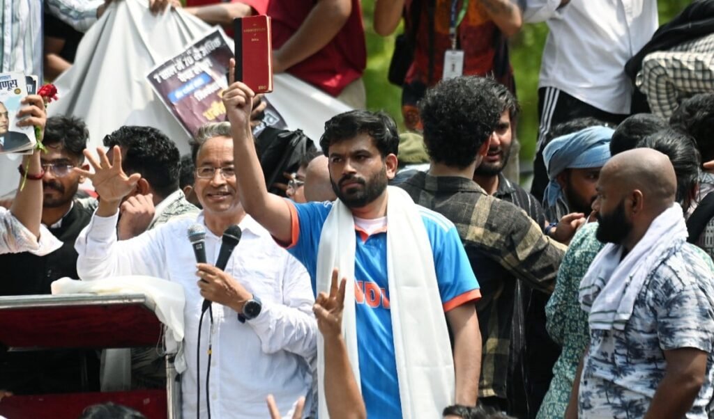 Cockroach Janata Party का ऐलान, ‘शिक्षा क्रांति’ के लिए जारी होगा Manifesto Cockroach Janata Party का ऐलान, ‘शिक्षा क्रांति’ के लिए जारी होगा Manifesto