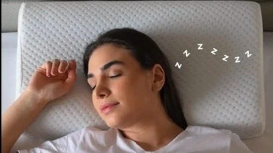 Confused about which pillow to rest your head on? Doctors suggest 5 main types and shapes to choose from Confused about which pillow to rest your head on? Doctors suggest 5 main types and shapes to choose from