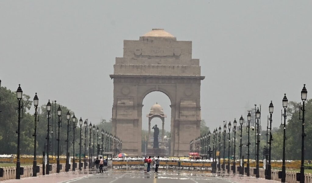 Delhi Economic Census 2027 | दिल्ली की ‘आर्थिक नब्ज’ टटोलेगी सरकार! 13 जिलों में शुरू हुई 8वीं आर्थिक गणना की तैयारियां