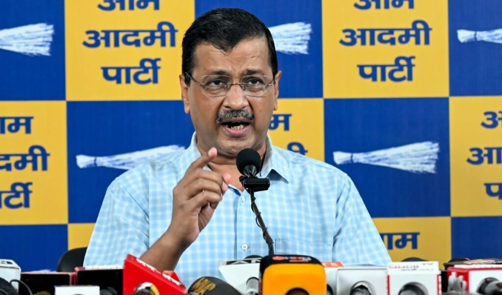 Donald Trump बेरहम हत्यारा! Arvind Kejriwal ने पूछा- भारतीयों की मौत पर Modi Sarkar चुप क्यों? Donald Trump बेरहम हत्यारा! Arvind Kejriwal ने पूछा- भारतीयों की मौत पर Modi Sarkar चुप क्यों?