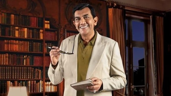 HT exclusive: Chef Sanjeev Kapoor drinks neem water in copper glass, eats palak khichdi, plays drums to stay fit in 60s HT exclusive: Chef Sanjeev Kapoor drinks neem water in copper glass, eats palak khichdi, plays drums to stay fit in 60s