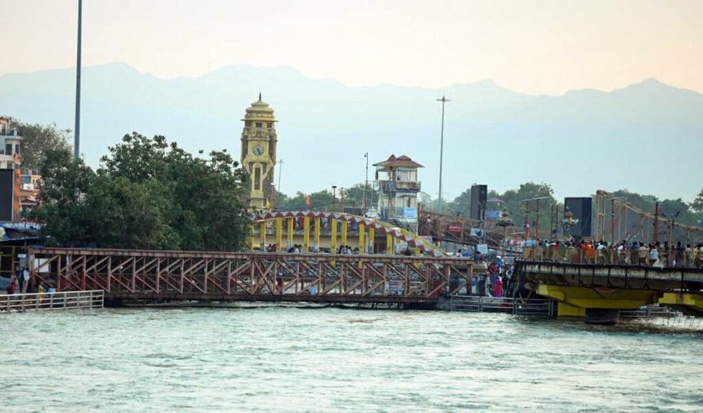 Haridwar में Biryani पर संतों का ऐतराज: ‘देवभूमि’ की पवित्रता बनाए रखने को ‘वेज पुलाव’ नाम की मांग Haridwar में Biryani पर संतों का ऐतराज: ‘देवभूमि’ की पवित्रता बनाए रखने को ‘वेज पुलाव’ नाम की मांग