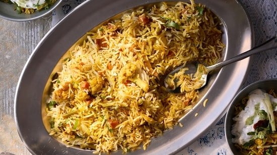 In search of the perfect veg biryani? Chef Enayatullah Safi shares his recipe to prepare at home In search of the perfect veg biryani? Chef Enayatullah Safi shares his recipe to prepare at home