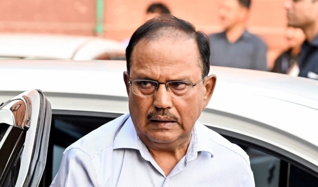 India-China Bilateral Relations: NSA Ajit Doval ने चीनी विदेश मंत्री Wang Yi से कहा- ‘एक-दूसरे की मुख्य चिंताओं का सम्मान करें दोनों देश’ India-China Bilateral Relations: NSA Ajit Doval ने चीनी विदेश मंत्री Wang Yi से कहा- ‘एक-दूसरे की मुख्य चिंताओं का सम्मान करें दोनों देश’