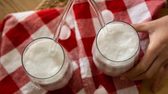 Is using glass straws dangerous? Doctor explains when it becomes risky and what to be cautious of Is using glass straws dangerous? Doctor explains when it becomes risky and what to be cautious of