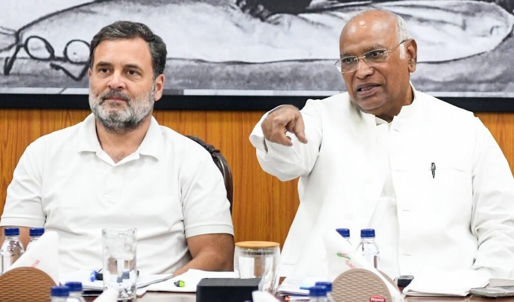 JMM की धमकी और CPM के कड़े Letter ने बढ़ाई INDIA गठबंधन की टेंशन, क्या करेगी Congress? JMM की धमकी और CPM के कड़े Letter ने बढ़ाई INDIA गठबंधन की टेंशन, क्या करेगी Congress?