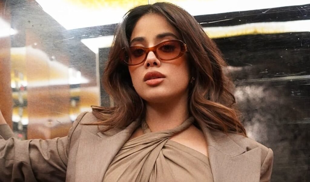 Janhvi Kapoor के Bold Scene विवाद पर Anu Aggarwal की खरी-खरी, बोलीं- ना कहना सीखो Janhvi Kapoor के Bold Scene विवाद पर Anu Aggarwal की खरी-खरी, बोलीं- ना कहना सीखो