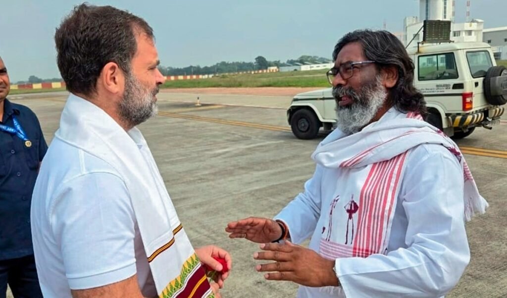 Jharkhand में INDIA Alliance की राह आसान, राज्यसभा चुनाव में JMM-Congress के बीच 1-1 सीट पर बनी सहमति Jharkhand में INDIA Alliance की राह आसान, राज्यसभा चुनाव में JMM-Congress के बीच 1-1 सीट पर बनी सहमति