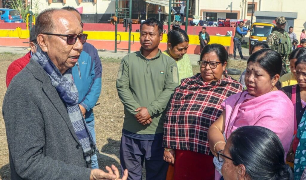 Manipur हिंसा पर CM का सख्त संदेश: ‘अत्याचारों पर चुप नहीं रहेंगे, शांति और कानून राज स्थापित होगा’ Manipur हिंसा पर CM का सख्त संदेश: ‘अत्याचारों पर चुप नहीं रहेंगे, शांति और कानून राज स्थापित होगा’