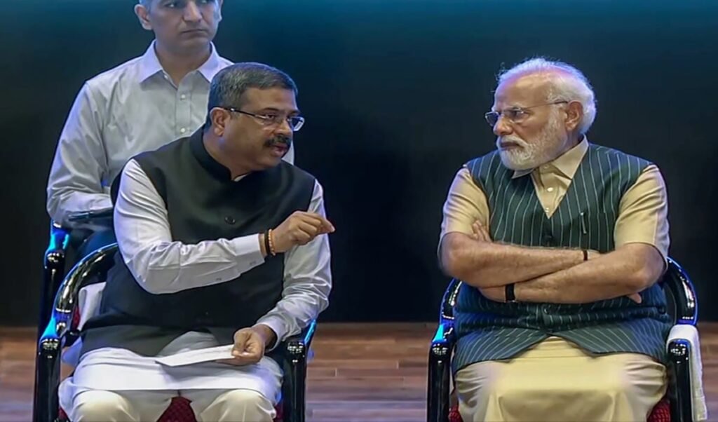 Modi Cabinet में Reshuffle और Expansion 5 जुलाई को संभव, कई नये मंत्री बनेंगे, कई पुराने चेहरे बाहर होंगे!