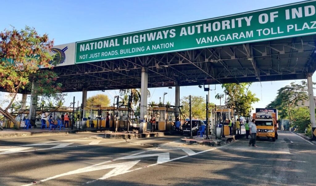 NHAI का High-Tech प्लान: अब ऑटोमेटिक मशीनें भरेंगी गड्ढे, National Highway पर सफर होगा शानदार। NHAI का High-Tech प्लान: अब ऑटोमेटिक मशीनें भरेंगी गड्ढे, National Highway पर सफर होगा शानदार।