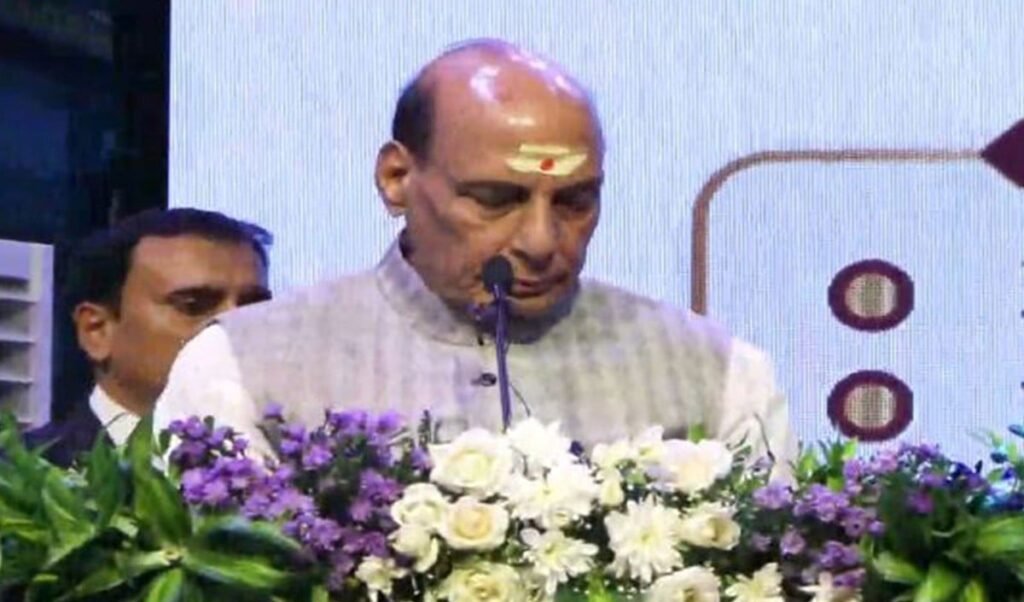 Nagpur में गरजे Rajnath Singh, ‘युद्ध में टूटती है Supply Chain, आत्मनिर्भरता ही विकल्प’ Nagpur में गरजे Rajnath Singh, ‘युद्ध में टूटती है Supply Chain, आत्मनिर्भरता ही विकल्प’