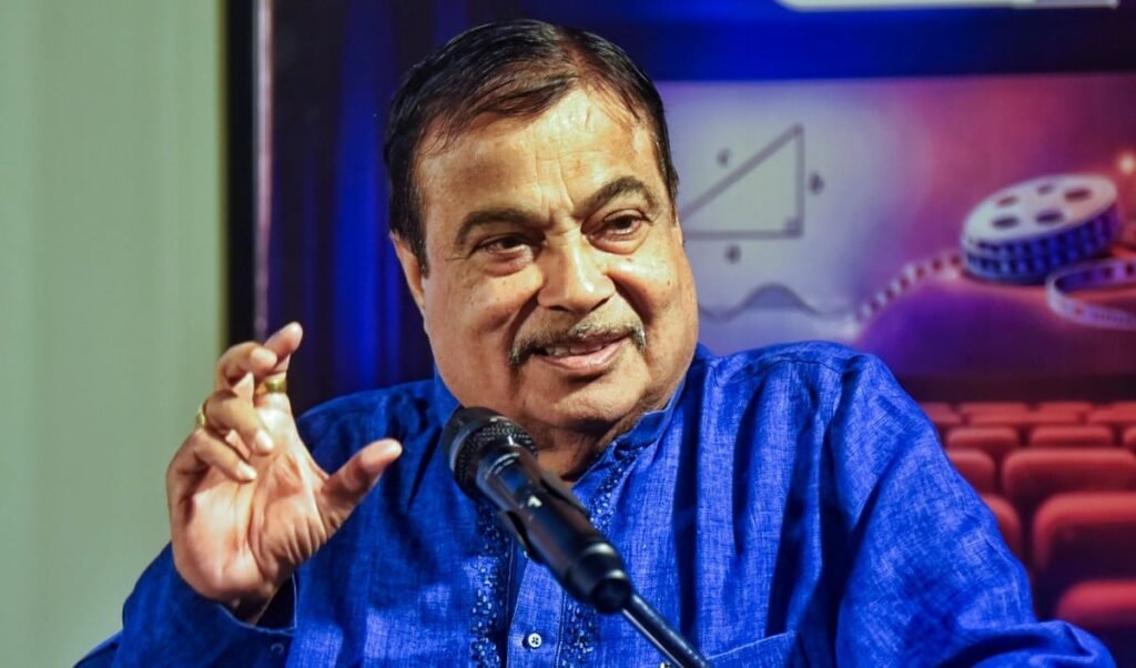 Nitin Gadkari की बड़ी घोषणा: Road Accident पीड़ितों को बचाने वाले ‘रहवीरों’ को मिलेगा 25,000 का इनाम