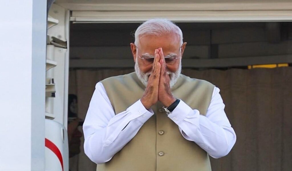 PM Modi के नए रिकॉर्ड का दुनिया में डंका, America से लेकर Sri Lanka तक ने की तारीफ