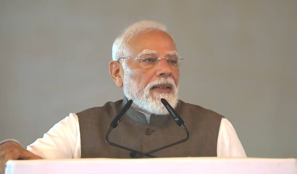 PM Modi ने Odisha को दी 47000 करोड़ की सौगात, बोले- यह लोकतंत्र और विकास का उत्सव PM Modi ने Odisha को दी 47000 करोड़ की सौगात, बोले- यह लोकतंत्र और विकास का उत्सव
