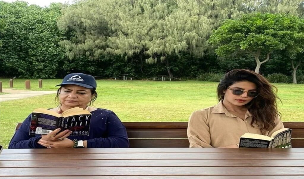 Priyanka Chopra के Flawless Skin और घने बालों का Secret, मां का ये देसी नुस्खा एक बार करें Try Priyanka Chopra के Flawless Skin और घने बालों का Secret, मां का ये देसी नुस्खा एक बार करें Try