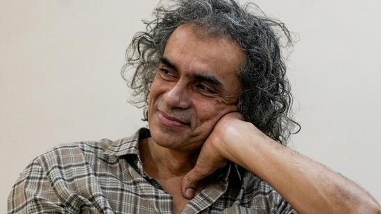 Quote of the day by Imtiaz Ali: ‘The journey will not get over. Please choose now as the moment that you want to enjoy’ Quote of the day by Imtiaz Ali: ‘The journey will not get over. Please choose now as the moment that you want to enjoy’