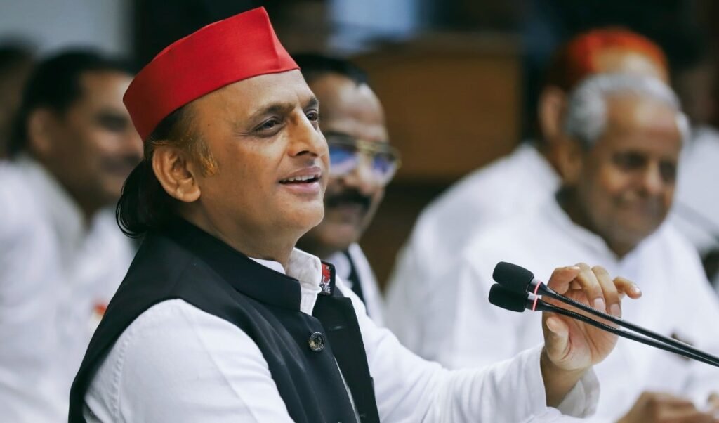 SIT ध्यान रखे… कहीं जांच की रिपोर्ट ही चोरी न हो जाए, Ayodhya दान घोटाले पर Akhilesh Yadav का तंज SIT ध्यान रखे… कहीं जांच की रिपोर्ट ही चोरी न हो जाए, Ayodhya दान घोटाले पर Akhilesh Yadav का तंज