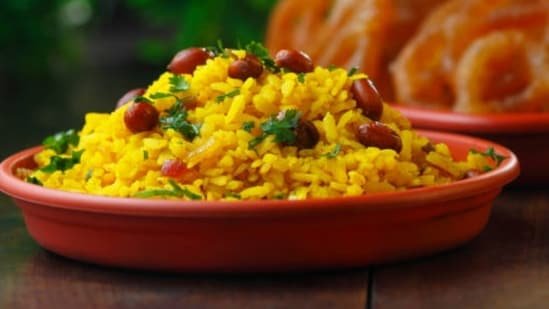 Sanjeev Kapoor Protein Packed Indian Morning Meal Made With Flattened Rice And Vegetables For Balanced Family Breakfasts Sanjeev Kapoor Protein Packed Indian Morning Meal Made With Flattened Rice And Vegetables For Balanced Family Breakfasts