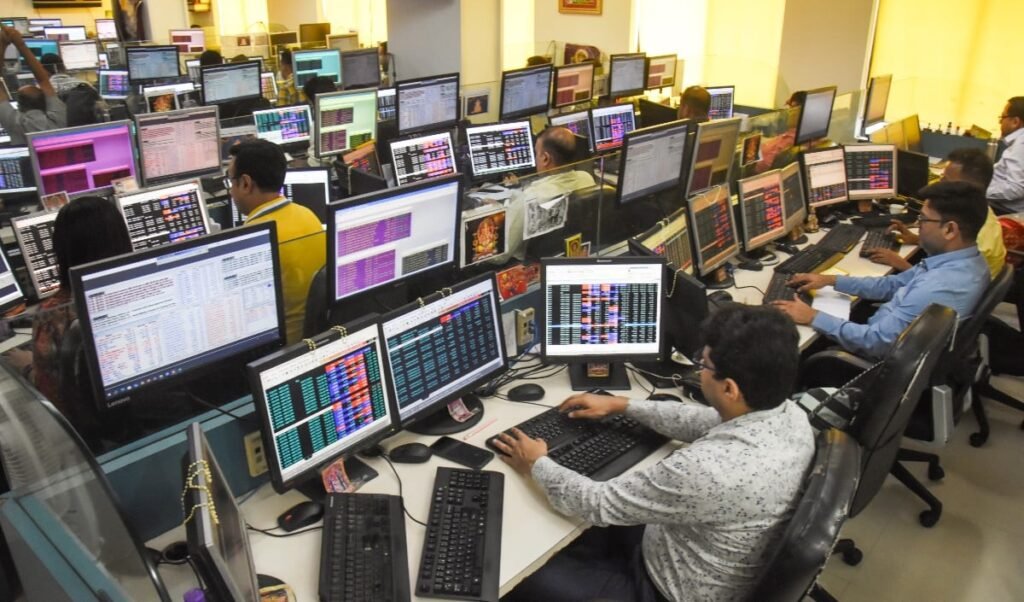 Share Market में TurtleMint Fintech की सुस्त एंट्री! इश्यू प्राइस से 11% डिस्काउंट पर लिस्ट हुआ शेयर, ₹132 के निचले स्तर पर पहुँचा