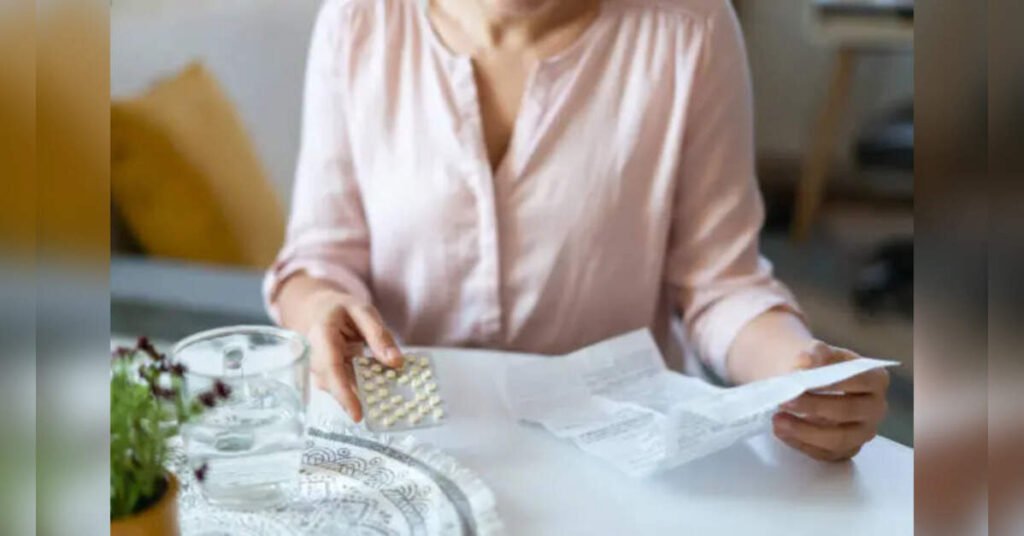 South Asian Women Face Higher Risk of Premature Menopause and Cardiovascular Events, Study Finds, ETHealthworld South Asian Women Face Higher Risk of Premature Menopause and Cardiovascular Events, Study Finds, ETHealthworld