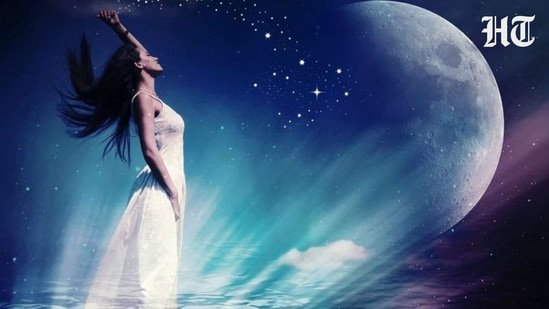 Spiritual and psychological meaning of a Super New Moon alignment Spiritual and psychological meaning of a Super New Moon alignment