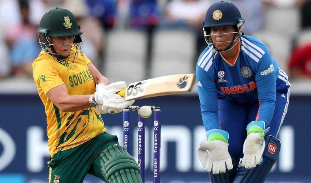 T20 World Cup: Marizanne Kapp की तूफानी पारी ने तोड़ा भारत का विजय रथ, South Africa ने 6 विकेट से हराया T20 World Cup: Marizanne Kapp की तूफानी पारी ने तोड़ा भारत का विजय रथ, South Africa ने 6 विकेट से हराया