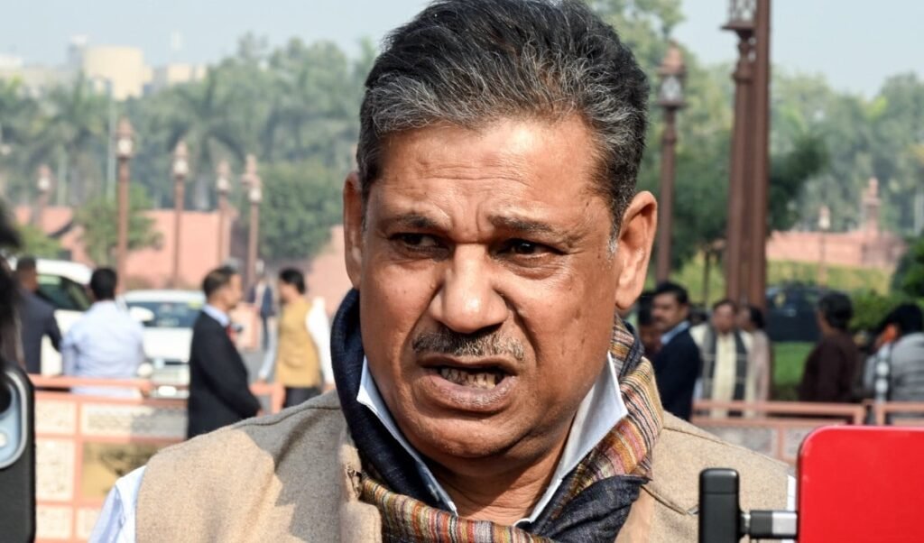 TMC सांसद Kirti Azad का सनसनीखेज दावा: Kakoli Ghosh Dastidar कैमरे पर 5 लाख लेते पकड़ी गई थीं, जल्द करूंगा पर्दाफ़ाश TMC सांसद Kirti Azad का सनसनीखेज दावा: Kakoli Ghosh Dastidar कैमरे पर 5 लाख लेते पकड़ी गई थीं, जल्द करूंगा पर्दाफ़ाश