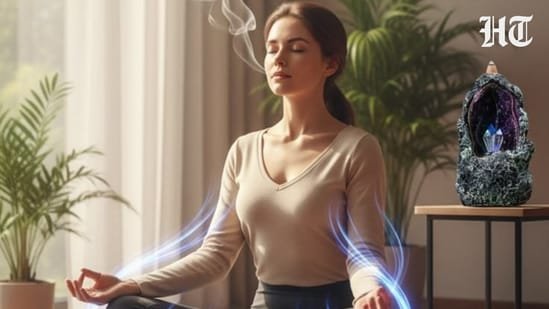 This Kundalini Kriya may help clear mental loops and release toxic energy This Kundalini Kriya may help clear mental loops and release toxic energy