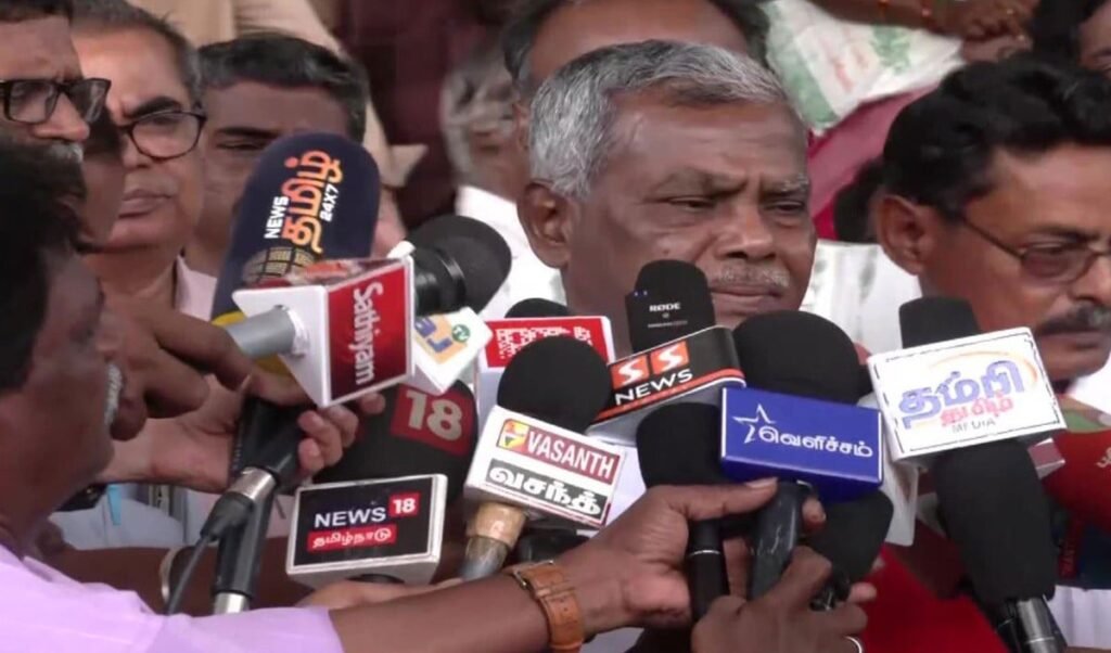 Tiruvallur Gas Leak में ‘बाल मज़दूर’ का एंगल, CPI(M) ने लगाया Labour Law तोड़ने का आरोप Tiruvallur Gas Leak में ‘बाल मज़दूर’ का एंगल, CPI(M) ने लगाया Labour Law तोड़ने का आरोप